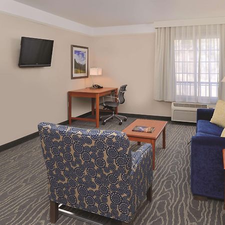 Отель La Quinta By Wyndham Ruidoso Downs Экстерьер фото