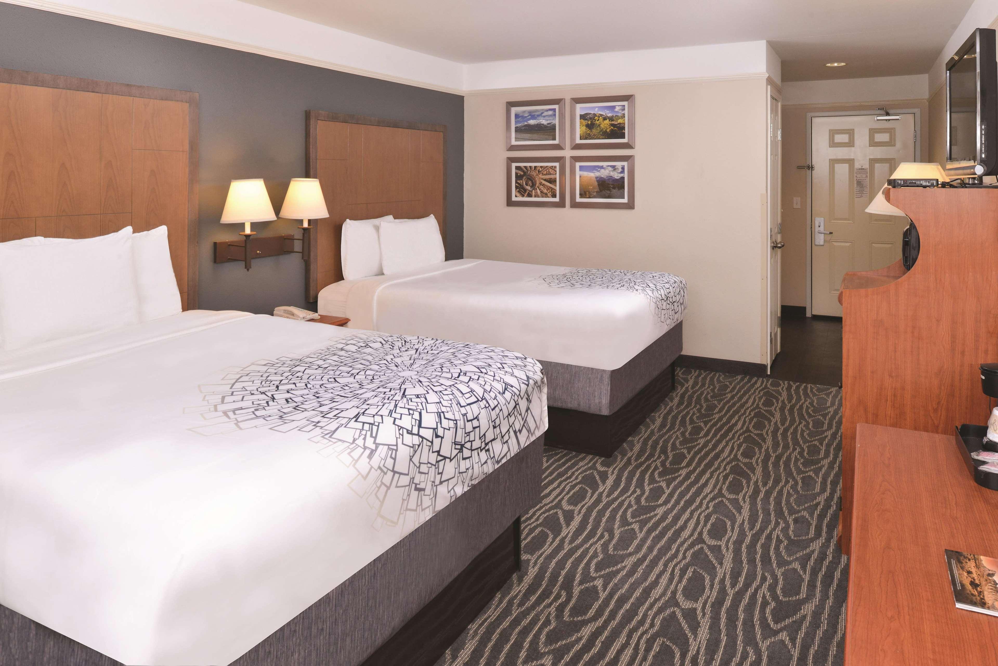 Отель La Quinta By Wyndham Ruidoso Downs Экстерьер фото