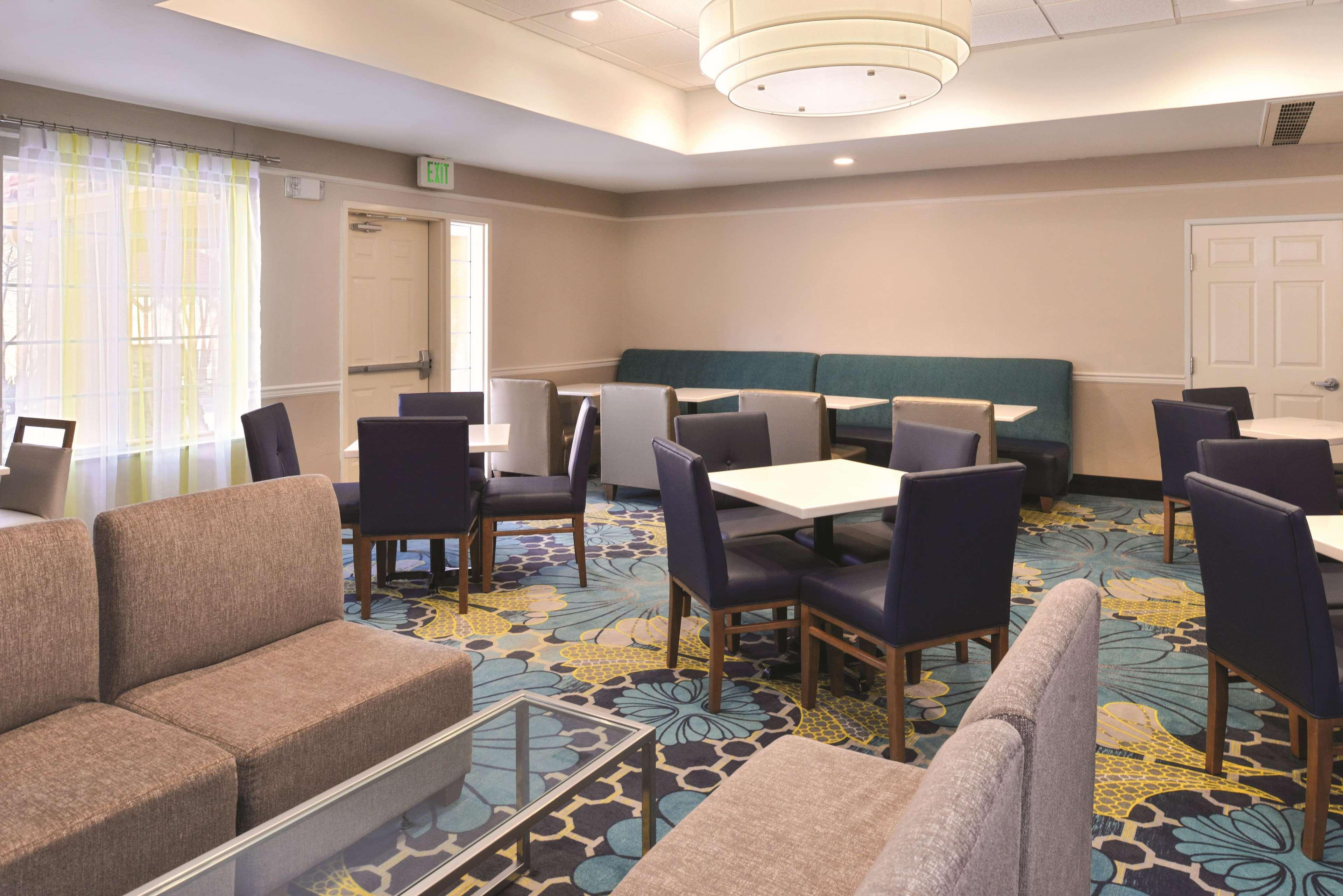 Отель La Quinta By Wyndham Ruidoso Downs Экстерьер фото